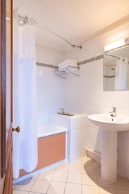 Avisford Park Hotel
