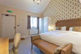 The Inn West End