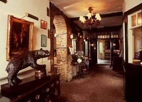 Macdonald Bear Hotel