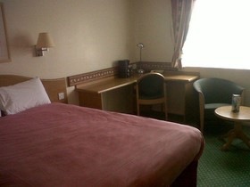Days Inn by Wyndham Michaelwood M5