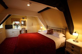 Mortons House Hotel
