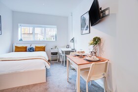 Kingston Luxe Suites Riverside Apartment Belvilla
