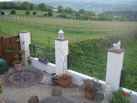 Dean Valley Panorama Bed and Breakfast