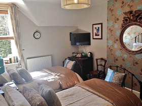 The Everlook Guest House and B&B