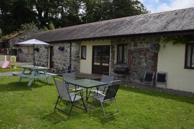Cae Berllan Holiday Cottages