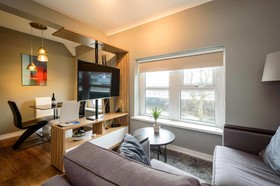 Aaron Wise Serviced Apartments