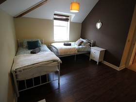 Ashgrove Court Penthouse's by Cardiff Holiday Homes