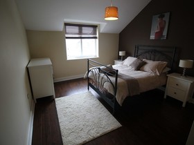 Ashgrove Court Penthouse's by Cardiff Holiday Homes