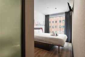 easyHotel Cardiff City Centre