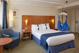 Holiday Inn Cardiff City Centre