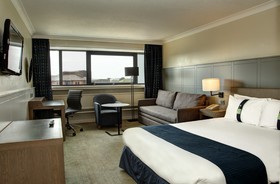 Holiday Inn Cardiff City Centre