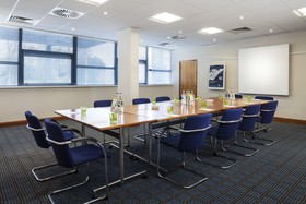 Holiday Inn Cardiff City Centre