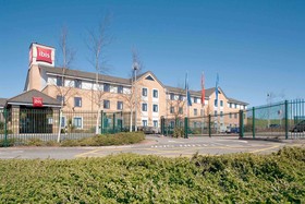 ibis Cardiff Gate - International Business Park Hotel