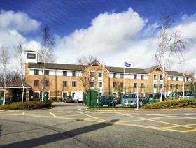 ibis Cardiff Gate - International Business Park Hotel