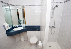 ibis Cardiff Gate - International Business Park Hotel