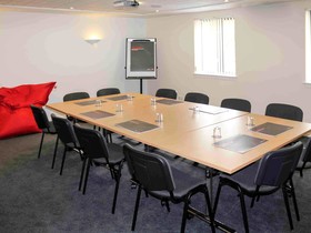 ibis Cardiff Gate - International Business Park Hotel