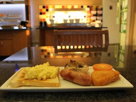 ibis Cardiff Gate - International Business Park Hotel
