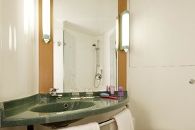 ibis Cardiff Hotel