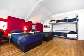 NosDa Hostel & Bar