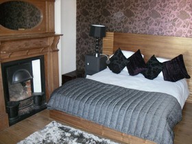 Number One Hundred Bed And Breakfast