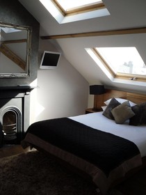 Number One Hundred Bed And Breakfast