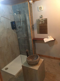 Shrew Lodge Hot Tub