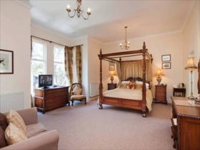 Ellingham House