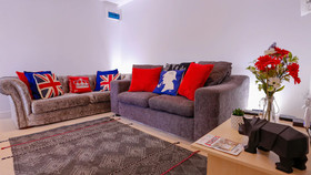 Cosy Dragon @Sherlock Holmes