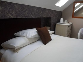 Cleave Court Llandudno