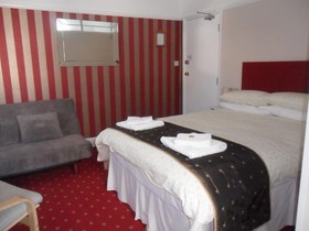 Cleave Court Llandudno