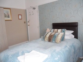 Cleave Court Llandudno