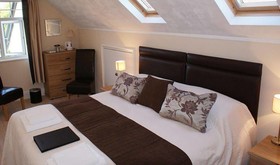 Cleave Court Llandudno