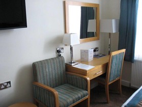 Iris Hotel