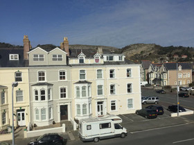 Plas Llwyd