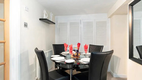 Swn Y Mor Holiday Cottage