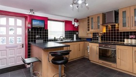 Swn Y Mor Holiday Cottage