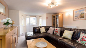 Swn Y Mor Holiday Cottage