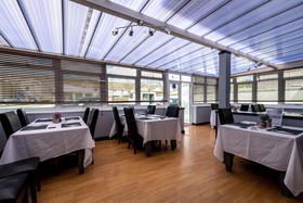 Angharad Hotel