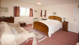 Eryl Cottage