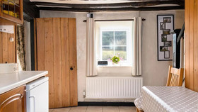 Maes Glas Cottages
