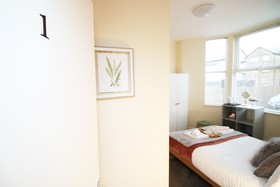 Karah Suites - Belmont House