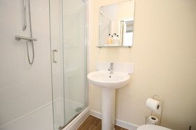 Karah Suites - Belmont House