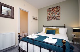 Karah Suites - Belmont House