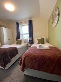Karah Suites - Belmont House