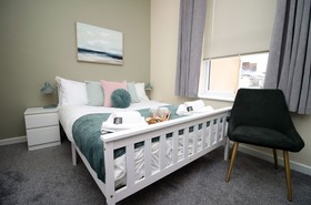 Karah Suites - Belmont House