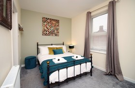 Karah Suites - Belmont House