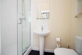 Karah Suites - Belmont House