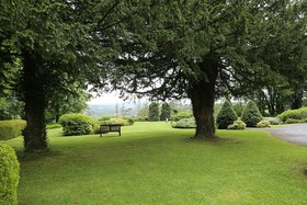 Maes Manor Country Hotel