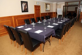 Maes Manor Country Hotel