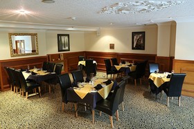 Maes Manor Country Hotel